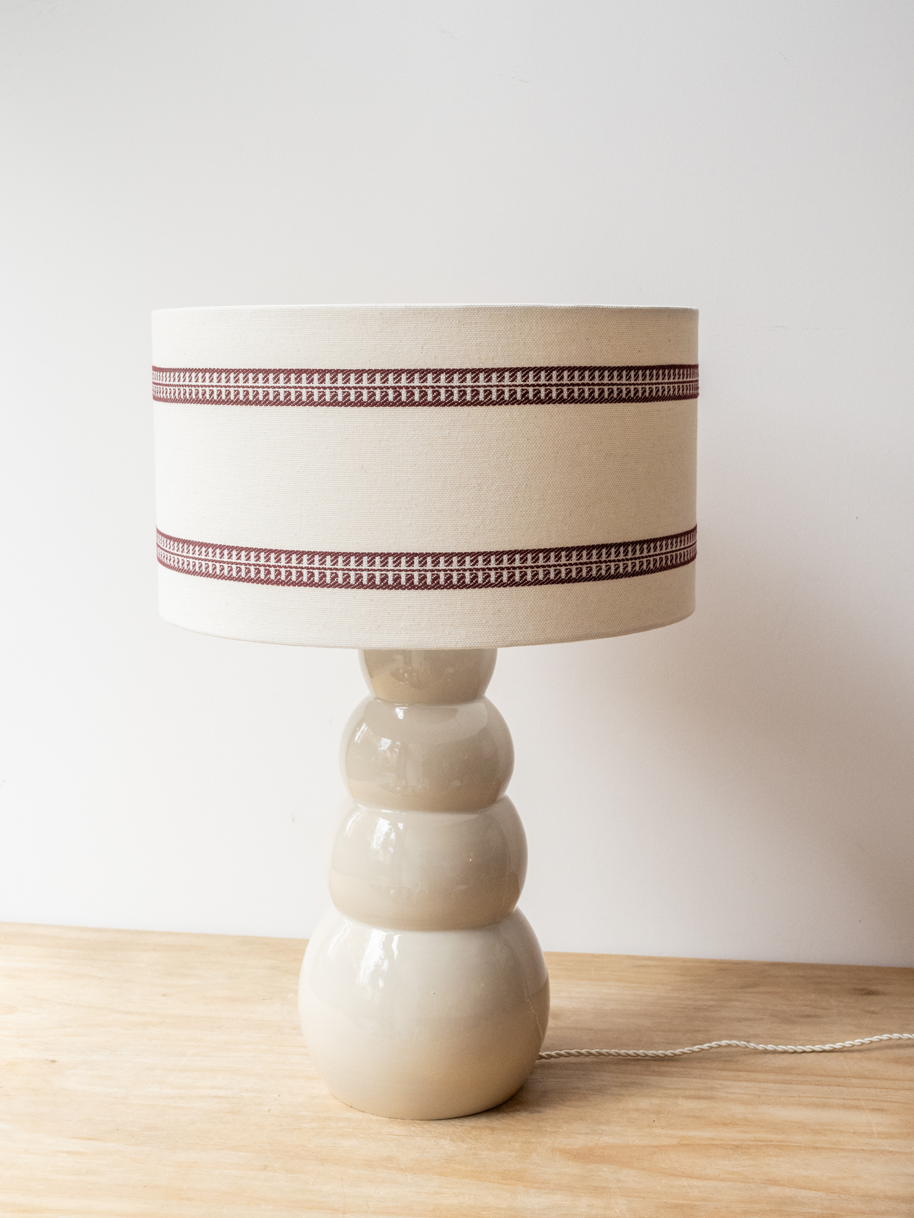 PANTALLA CILÍNDRICA ESMIRNIA BURDEOS - Imagen 2